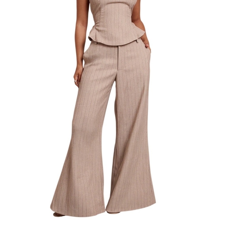 PRETTYLITTLETHING Beige‎ Pinstripe Wide Leg Pants Women's Size 6 NEW